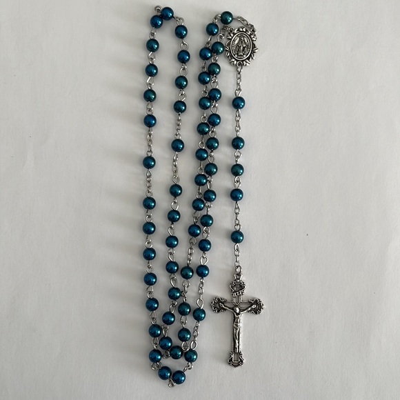 Catholic Sapphire Blue Traditional Rosary Beads - Picture 2 of 6